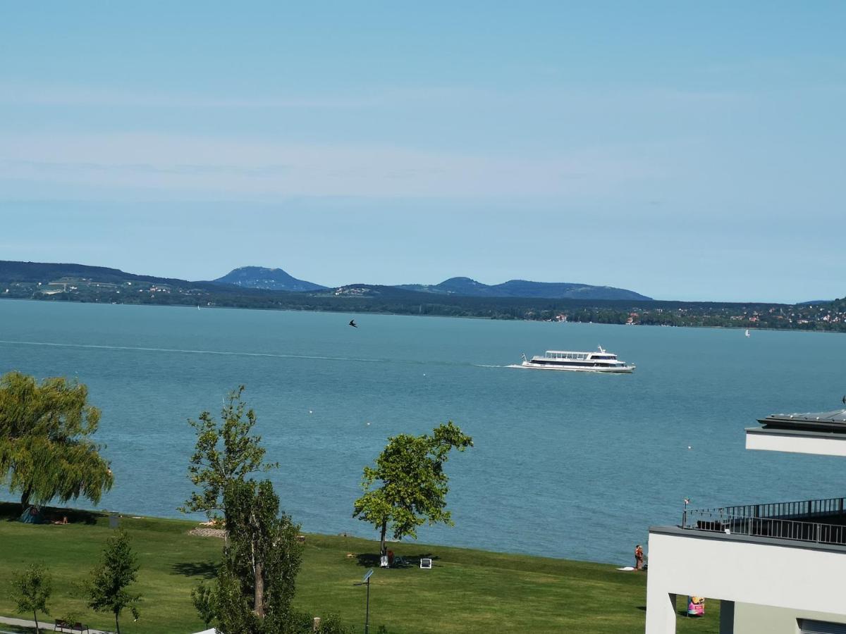 Silver Gray Appartment Balatonlelle Ngoại thất bức ảnh