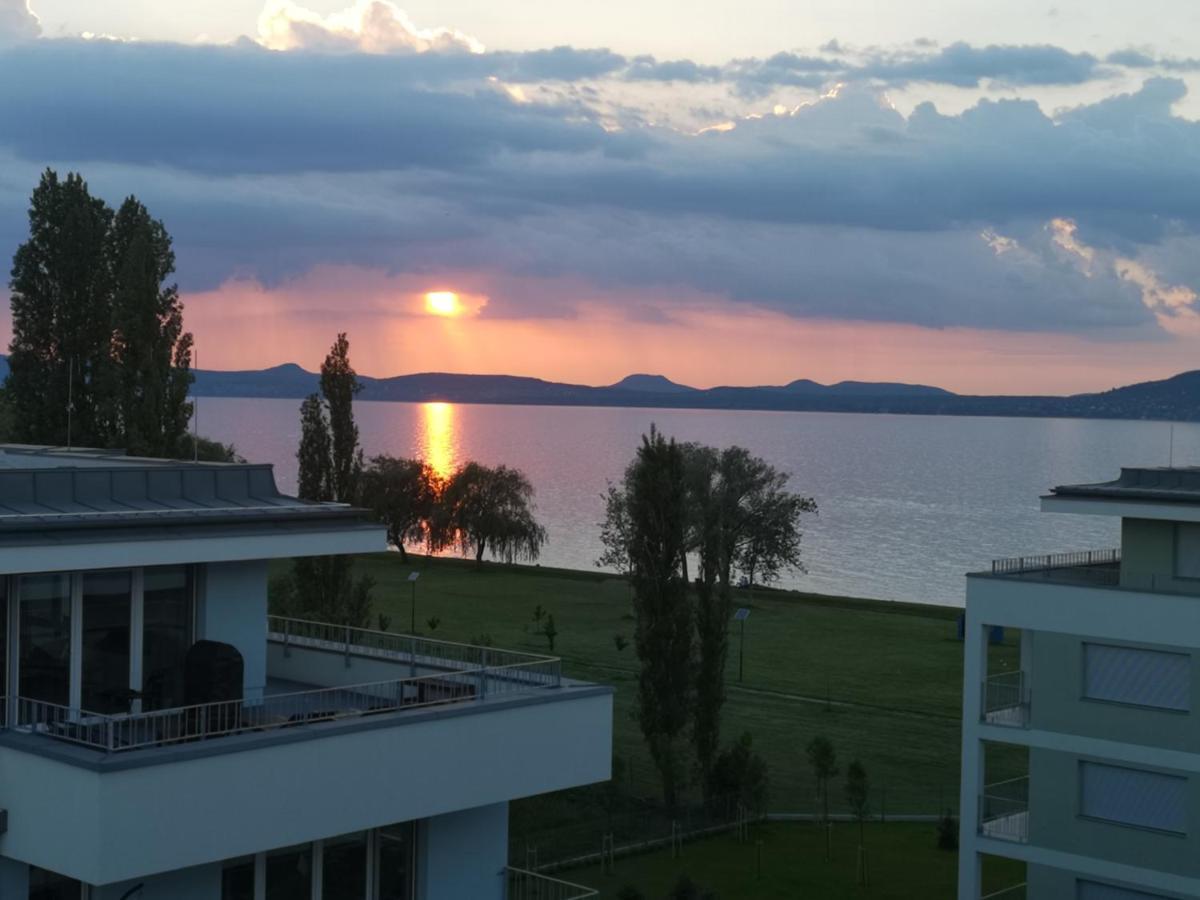 Silver Gray Appartment Balatonlelle Ngoại thất bức ảnh