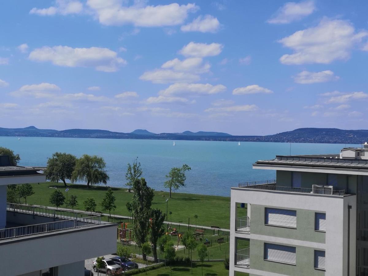 Silver Gray Appartment Balatonlelle Ngoại thất bức ảnh